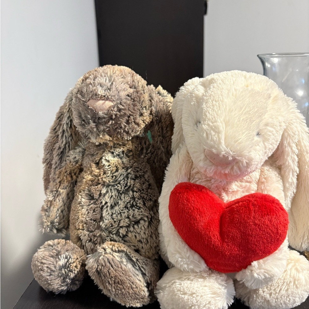 Adorable Plush Bunny Pair with Heart